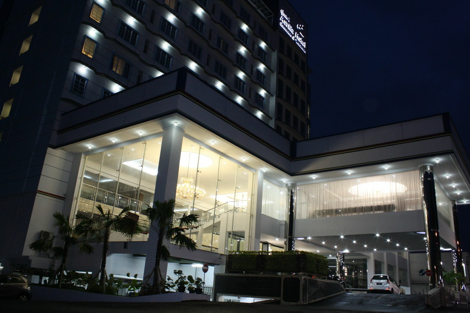 Grand Asrilia Hotel Bandung Eksteriør billede